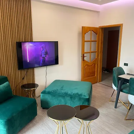 Favourite Airbnb * Τίρανα